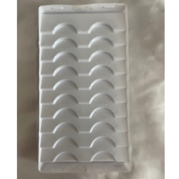 VELEASHA Russian Curl D02 False Eyelashes🖤 - Picture 2 of 3